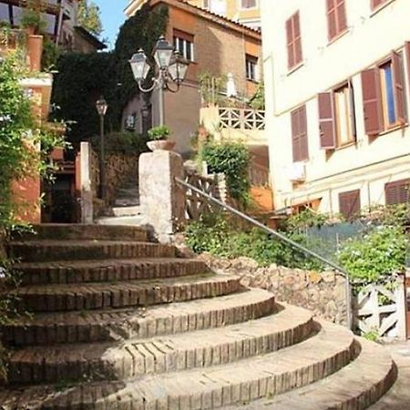 Elegante Open Space Con Vasca Idromassaggio A Trastevere Buitenkant foto