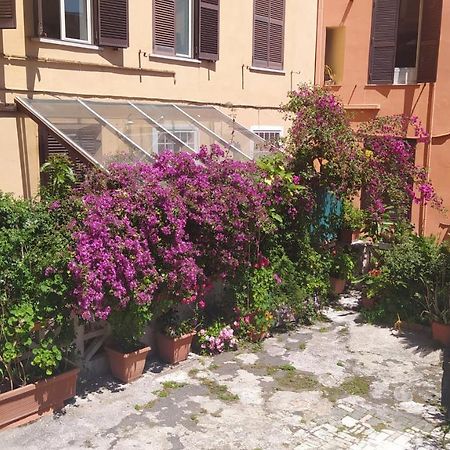 Elegante Open Space Con Vasca Idromassaggio A Trastevere Buitenkant foto